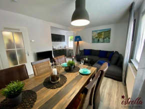 estrella24 LIVING ROOMS Rom
